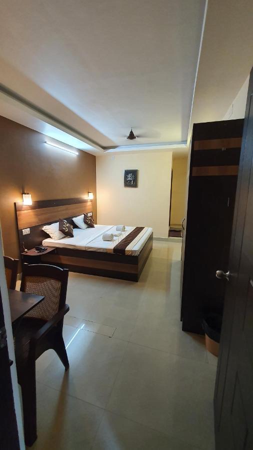 S4 Residency Hotel Chennai Eksteriør billede