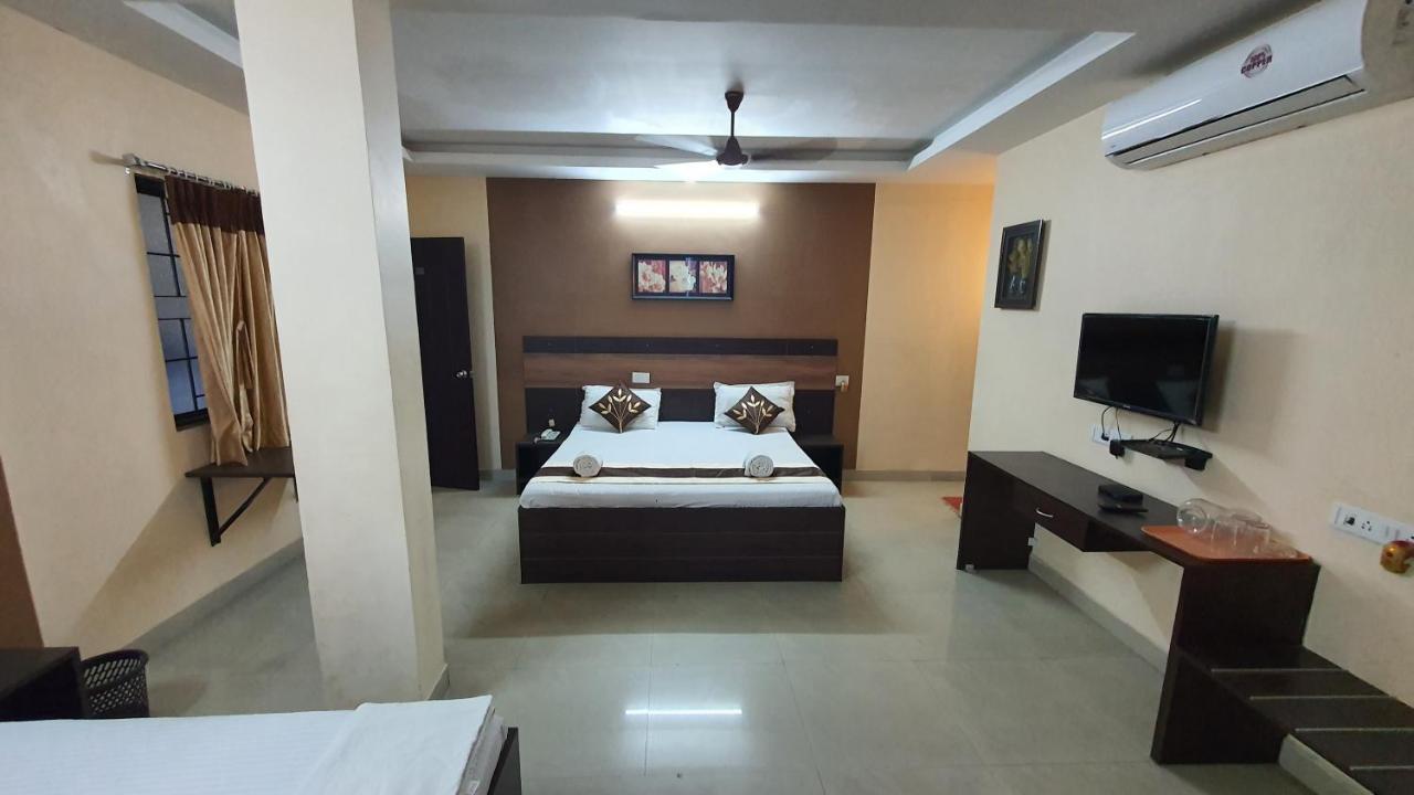 S4 Residency Hotel Chennai Eksteriør billede