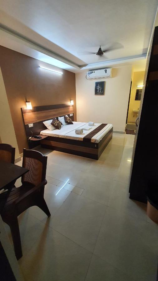 S4 Residency Hotel Chennai Eksteriør billede