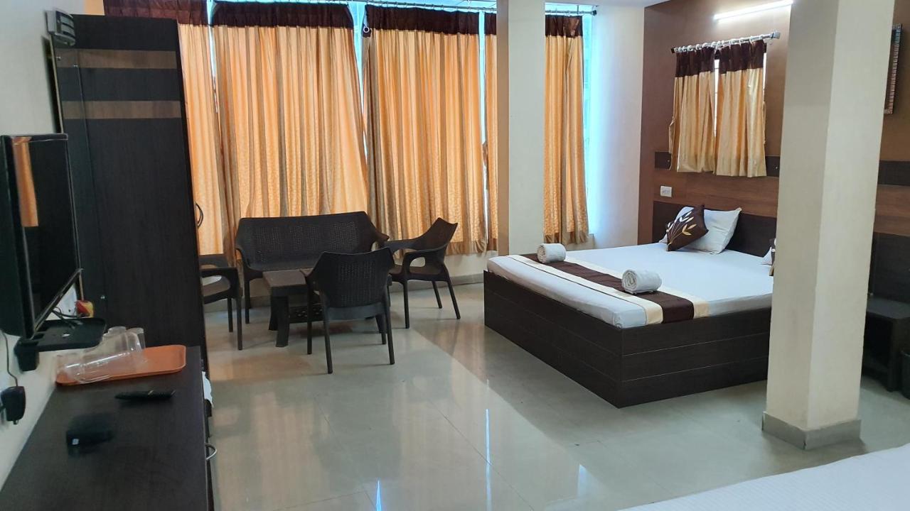 S4 Residency Hotel Chennai Eksteriør billede