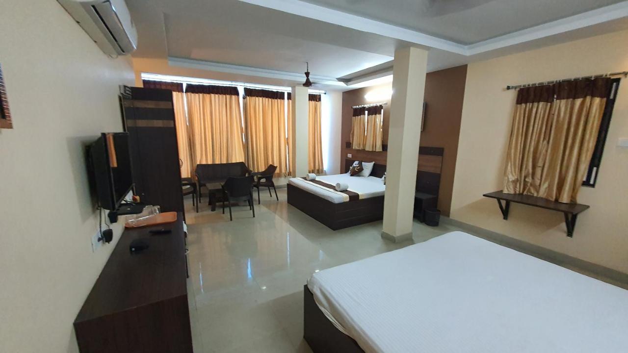 S4 Residency Hotel Chennai Eksteriør billede