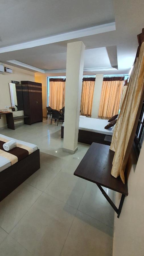 S4 Residency Hotel Chennai Eksteriør billede