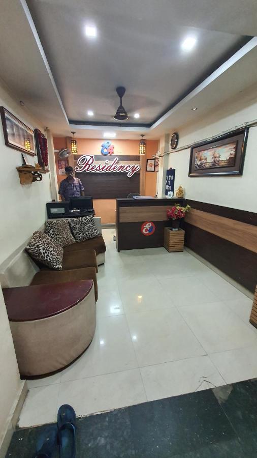 S4 Residency Hotel Chennai Eksteriør billede